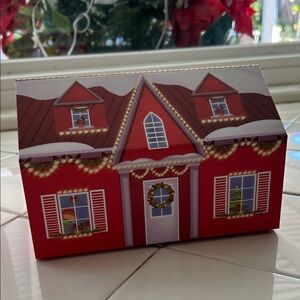 New Christmas wrapping box